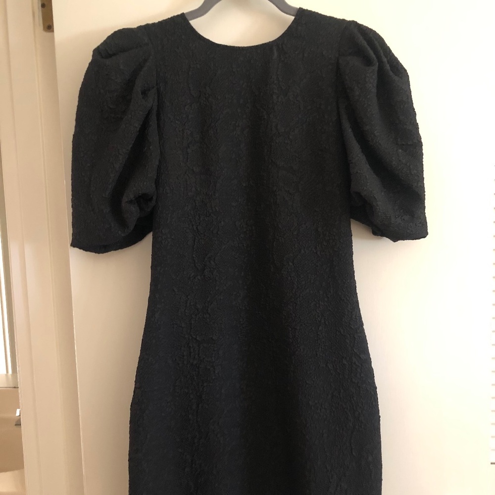 Black puffed sleeved dress sz small Just female  brand